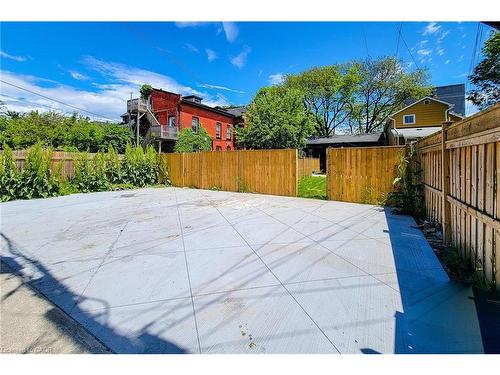 51 West Avenue N, Hamilton, ON - Outdoor