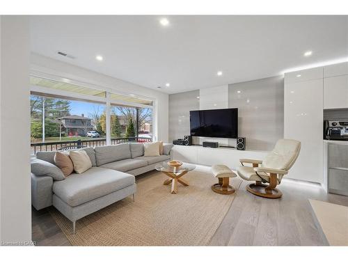 548 Box Grove Place, Waterloo, ON - Indoor Photo Showing Living Room