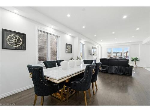 409 Freure Drive, Cambridge, ON - Indoor Photo Showing Dining Room