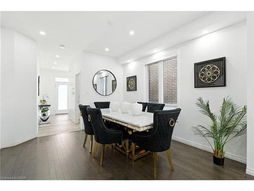 409 Freure Drive, Cambridge, ON - Indoor Photo Showing Dining Room