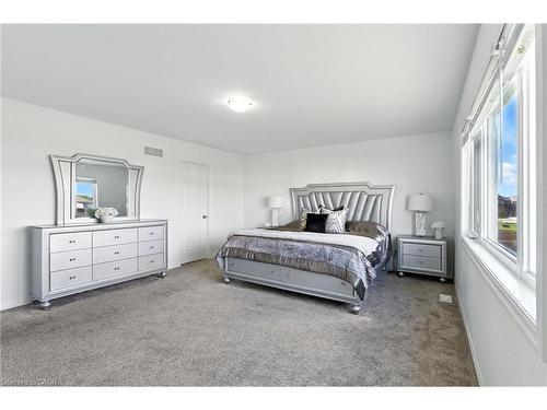 409 Freure Drive, Cambridge, ON - Indoor Photo Showing Bedroom