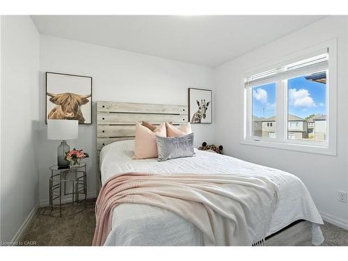 409 Freure Drive, Cambridge, ON - Indoor Photo Showing Bedroom