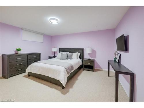 127 Jansen Avenue, Kitchener, ON - Indoor Photo Showing Bedroom