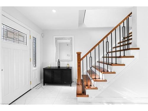 46 Novoco Drive, Hamilton, ON - Indoor Photo Showing Other Room