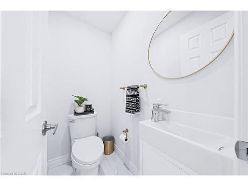 46 Novoco Drive, Hamilton, ON - Indoor Photo Showing Bathroom