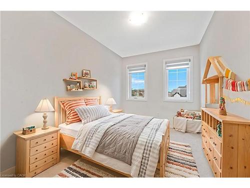110 Ian Ormston Drive, Kitchener, ON - Indoor Photo Showing Bedroom