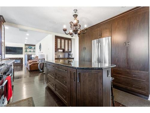 1073 N Service Road, Hamilton, ON - Indoor Photo Showing Other Room