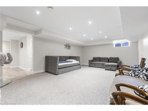 1073 N Service Road, Hamilton, ON - Indoor