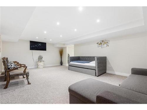 1073 N Service Road, Hamilton, ON - Indoor