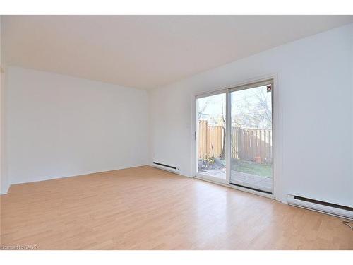 30A-1564 Garth Street, Hamilton, ON - Indoor Photo Showing Other Room