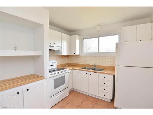 30A-1564 Garth Street, Hamilton, ON - Indoor Photo Showing Kitchen With Double Sink