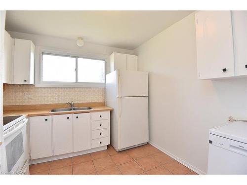 30A-1564 Garth Street, Hamilton, ON - Indoor Photo Showing Kitchen With Double Sink