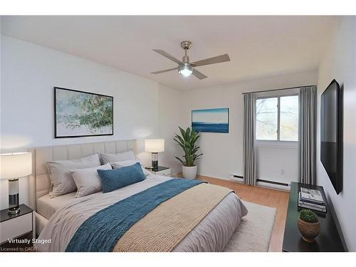 30A-1564 Garth Street, Hamilton, ON - Indoor Photo Showing Bedroom