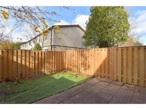 30A-1564 Garth Street, Hamilton, ON - Outdoor