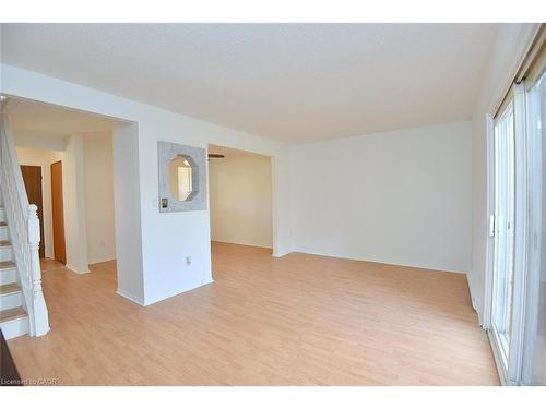 30A-1564 Garth Street, Hamilton, ON - Indoor Photo Showing Other Room