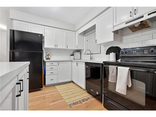 70 Cannes Street, Kitchener, ON - Indoor Photo Showing Kitchen