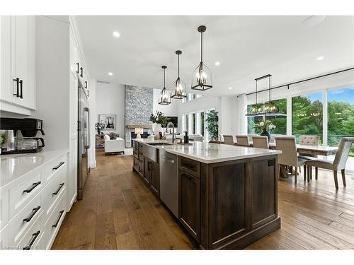 7381 Sideroad 4, Centre Wellington, ON - Indoor Photo Showing Kitchen With Upgraded Kitchen