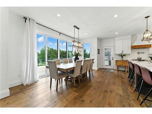 7381 Sideroad 4, Centre Wellington, ON - Indoor Photo Showing Dining Room