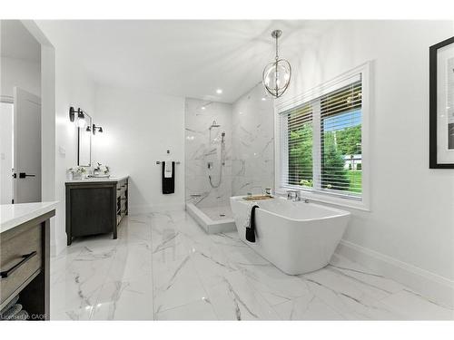 7381 Sideroad 4, Centre Wellington, ON - Indoor Photo Showing Bathroom