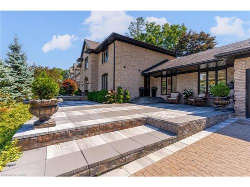 28 Stonegate Drive, Hamilton, ON - Outdoor With Deck Patio Veranda