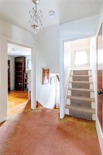 86 Dromore Crescent, Hamilton, ON - Indoor Photo Showing Other Room