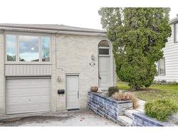 1324 Consort Crescent  Burlington, ON L7M 1J7