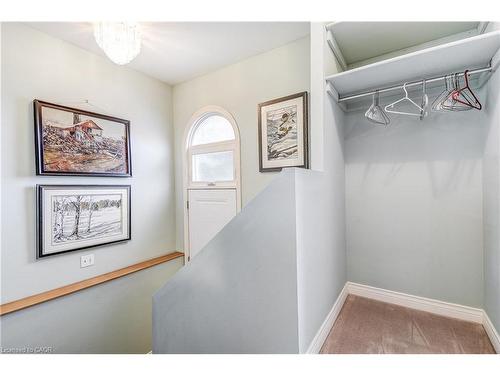 1324 Consort Crescent, Burlington, ON - Indoor Photo Showing Other Room