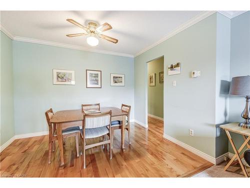 1324 Consort Crescent, Burlington, ON - Indoor Photo Showing Dining Room