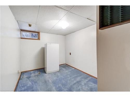 1324 Consort Crescent, Burlington, ON - Indoor Photo Showing Other Room