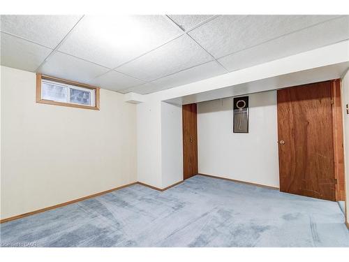 1324 Consort Crescent, Burlington, ON - Indoor