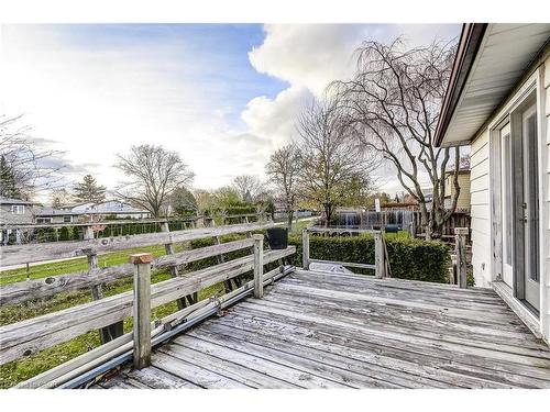 1324 Consort Crescent, Burlington, ON - Outdoor