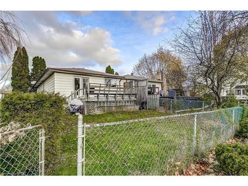 1324 Consort Crescent, Burlington, ON - Outdoor