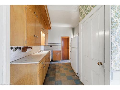 1804 Gore Road, Flamborough, ON - Indoor Photo Showing Kitchen