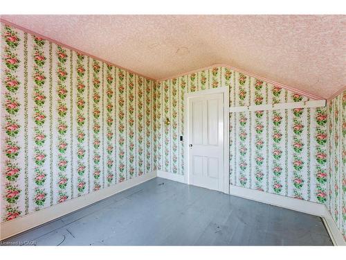 1804 Gore Road, Flamborough, ON - Indoor