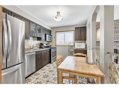 75 President Drive, Stoney Creek, ON - Indoor Photo Showing Kitchen
