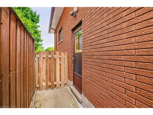 75 President Drive, Stoney Creek, ON - Outdoor