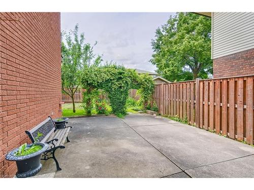 75 President Drive, Stoney Creek, ON - Outdoor