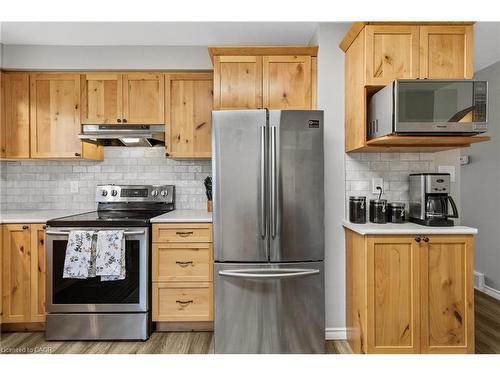 68 Hixon Road, Hamilton, ON - Indoor Photo Showing Kitchen