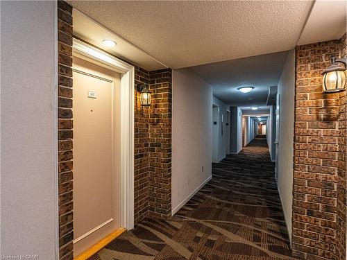 512-3 Lisa Street, Brampton, ON - Indoor Photo Showing Other Room