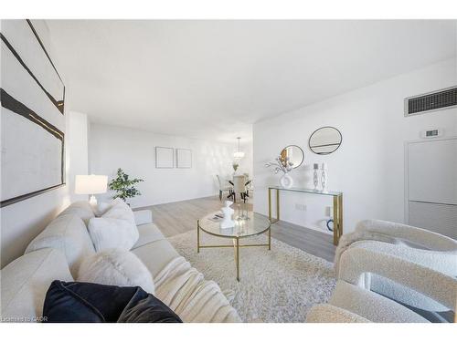 512-3 Lisa Street, Brampton, ON - Indoor Photo Showing Living Room