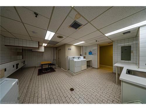 512-3 Lisa Street, Brampton, ON - Indoor Photo Showing Laundry Room