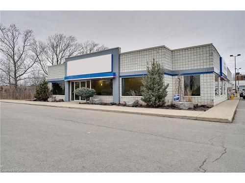 1-3485 Harvester Road, Burlington, ON 