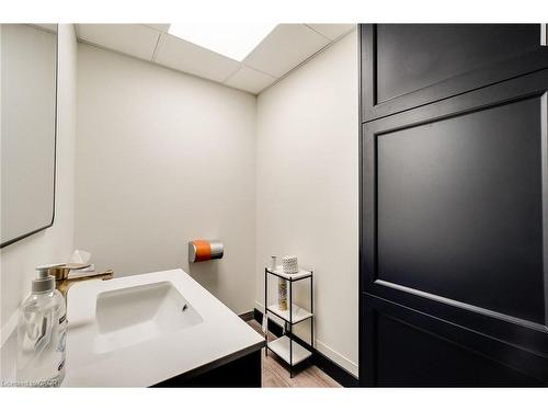 1-3485 Harvester Road, Burlington, ON 