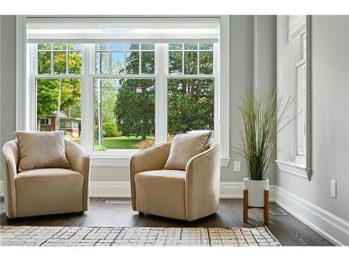 391 Patricia Drive, Burlington, ON - Indoor