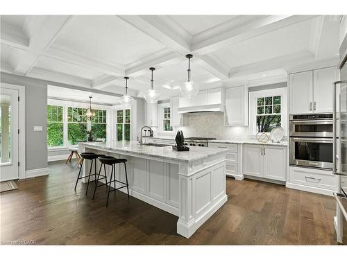 391 Patricia Drive, Burlington, ON - Indoor Photo Showing Kitchen With Upgraded Kitchen