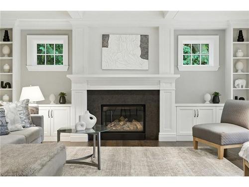 391 Patricia Drive, Burlington, ON - Indoor Photo Showing Living Room With Fireplace