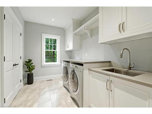 391 Patricia Drive, Burlington, ON - Indoor Photo Showing Laundry Room