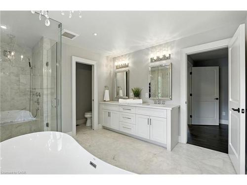 391 Patricia Drive, Burlington, ON - Indoor Photo Showing Bathroom