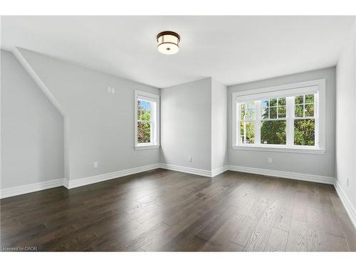 391 Patricia Drive, Burlington, ON - Indoor Photo Showing Other Room