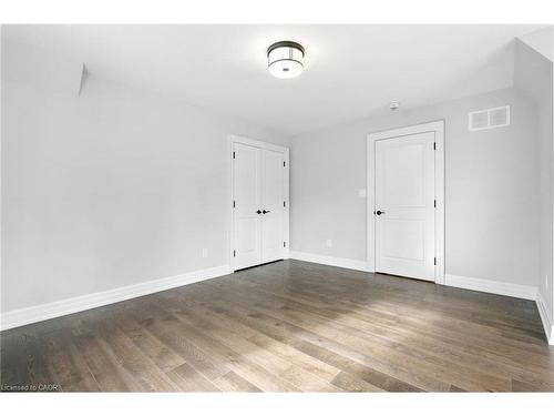 391 Patricia Drive, Burlington, ON - Indoor Photo Showing Other Room